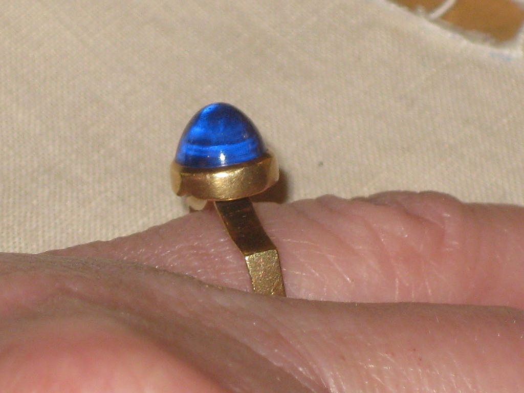 Vintage Natural Domed Cabochon Square Band Sapphire Ring 18K Sz 6 1/4 Vintage Natural Domed Cabochon Square Band Sapphire Ring 18K Sz 6 1/4