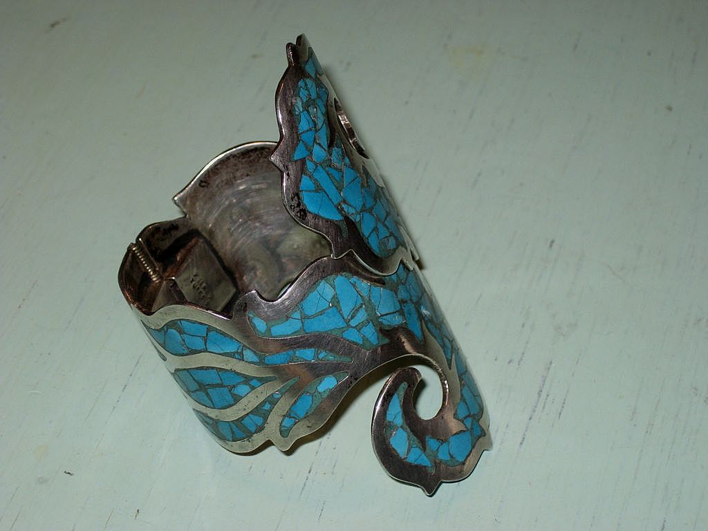 Vintage Taxco Mexico Sterling Silver and Turquoise Bypass Clamper Bracelet Vintage Taxco Mexico Sterling Silver and Turquoise Bypass Clamper Bracelet