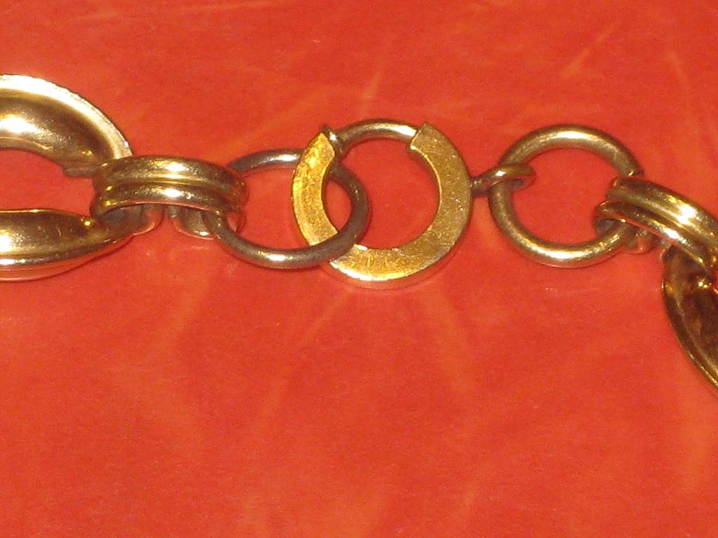 Vintage signed 1/20 12k Gold Filled Large Link Gold Tone Necklace Vintage signed 1/20 12k Gold Filled Large Link Gold Tone Necklace