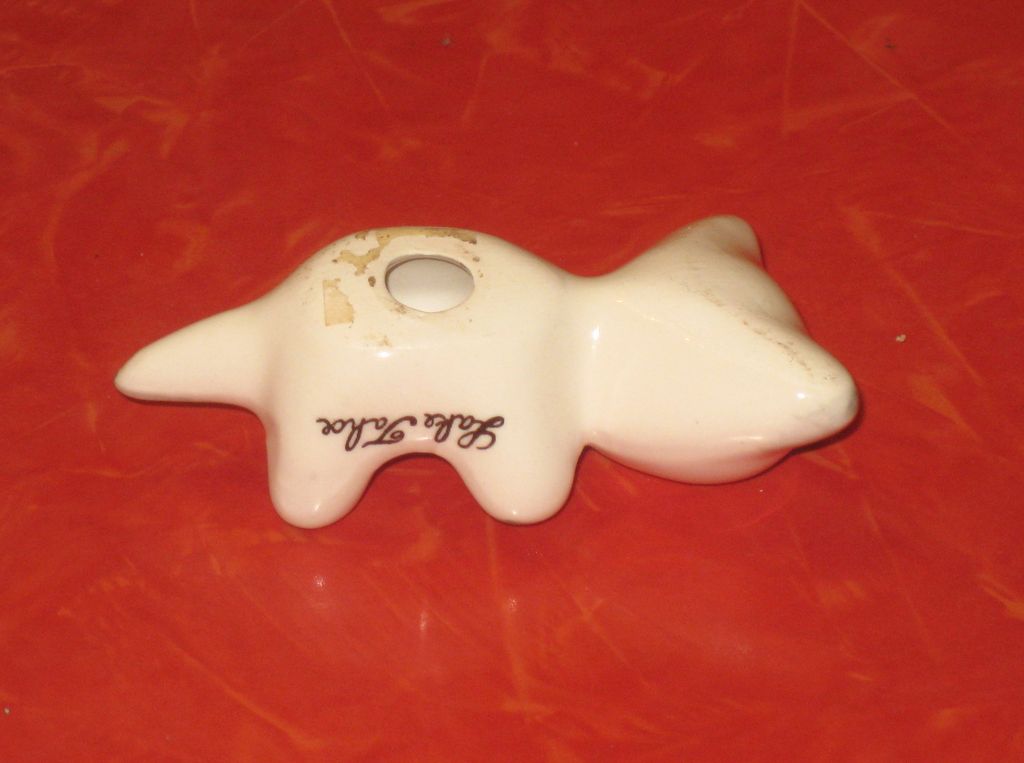 Vintage Kitty Cat Bubble Gum Holder Parker Souvenir of Lake Tahoe Vintage Kitty Cat Bubble Gum Holder Parker Souvenir of Lake Tahoe