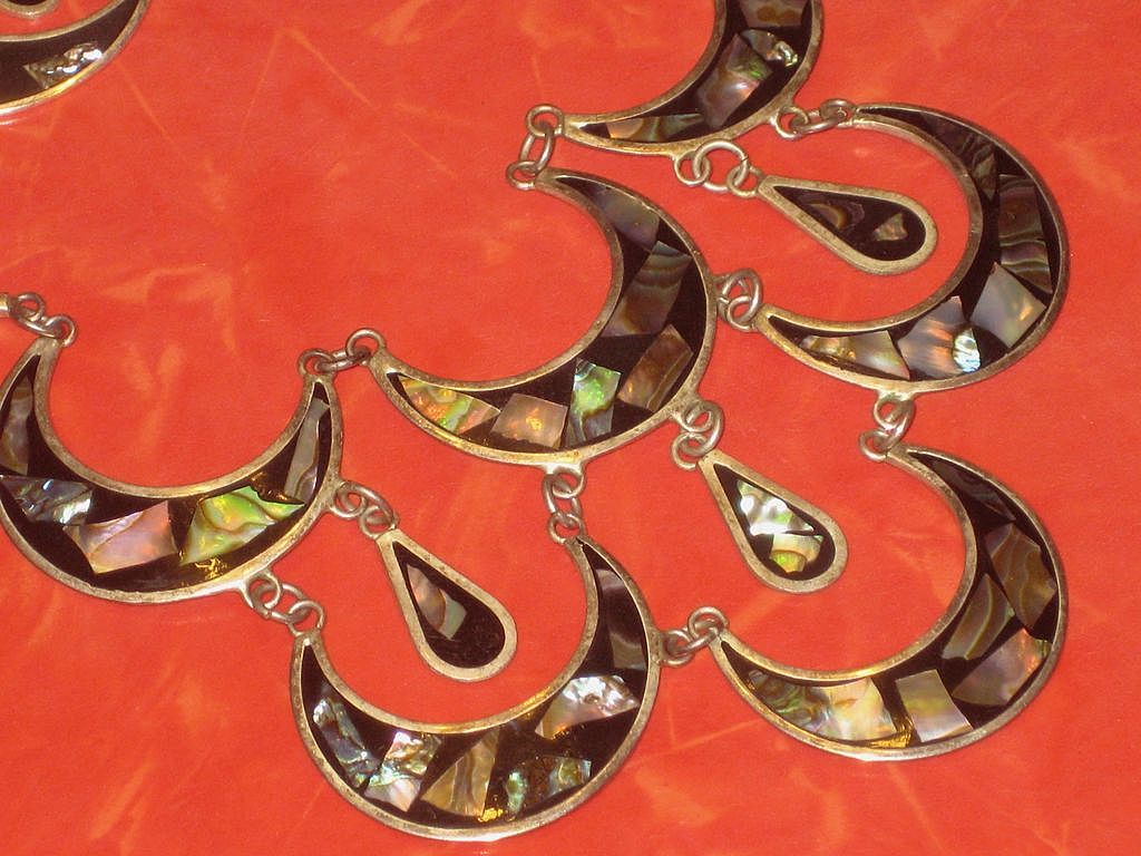 Vintage Abalone Inlaid Dangle Necklace & Earrings Set Mexico Vintage Abalone Inlaid Dangle Necklace & Earrings Set Mexico