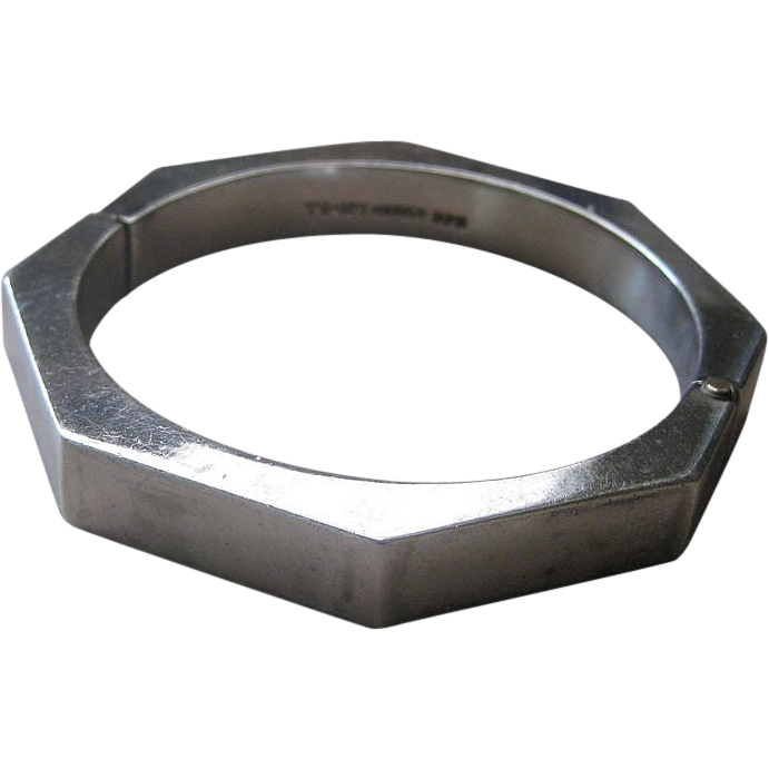 Heavy Sterling Silver Taxco Mexico Octagonal Hinged Bangle Bracelet 31.6 grams Heavy Sterling Silver Taxco Mexico Octagonal Hinged Bangle Bracelet 31.6 grams