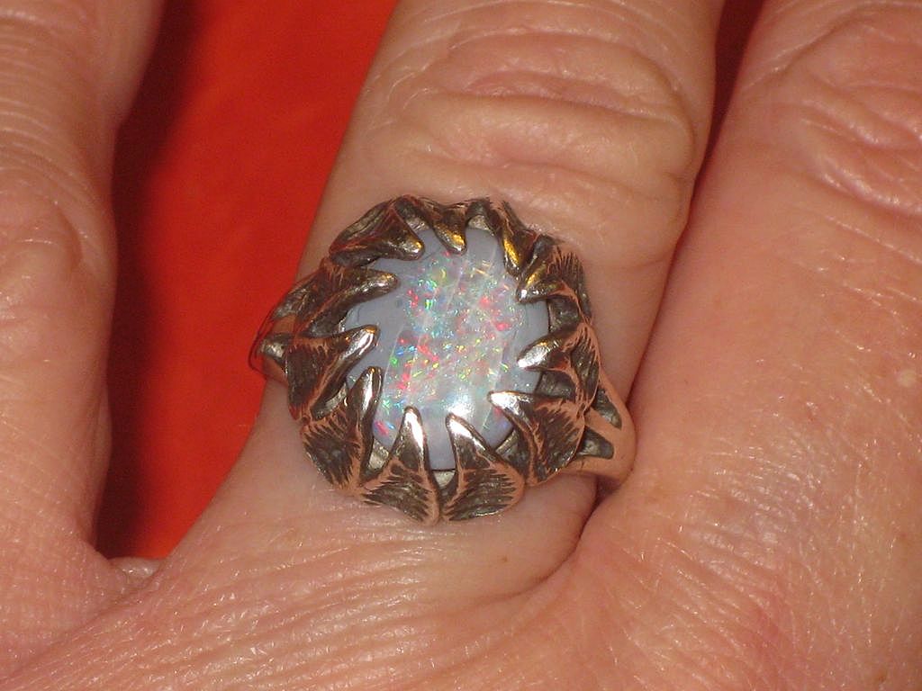 Stunning Large Vintage Opal & Sterling Silver Ring size 8 Stunning Large Vintage Opal & Sterling Silver Ring size 8