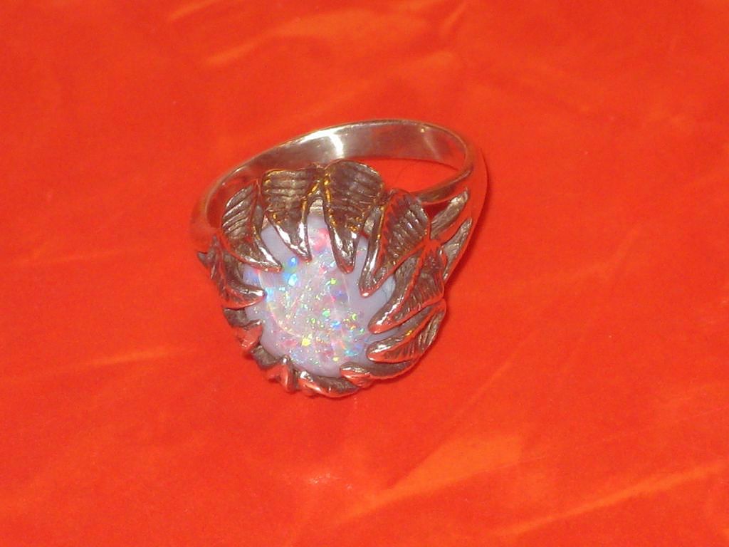 Stunning Large Vintage Opal & Sterling Silver Ring size 8 Stunning Large Vintage Opal & Sterling Silver Ring size 8