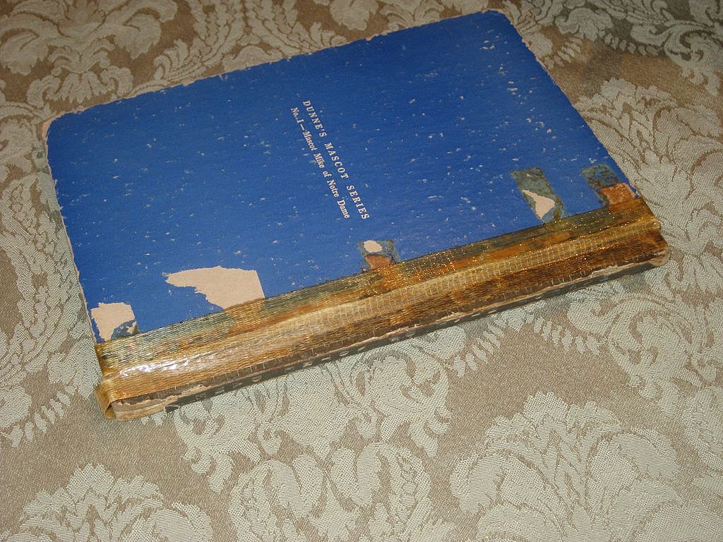 Mascot Mike of Notre Dame 1949 FE Book Signed Dunne's Mascot Series Mascot Mike of Notre Dame 1949 FE Book Signed Dunne's Mascot Series
