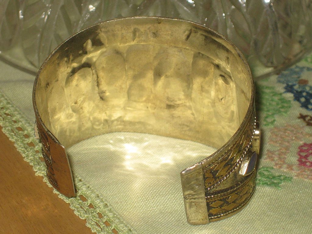Stunning Vintage Wide Bangle 800 Silver & Lapis Stone Cuff Bracelet with Gilt Accents Stunning Vintage Wide Bangle 800 Silver & Lapis Stone Cuff Bracelet with Gilt Accents