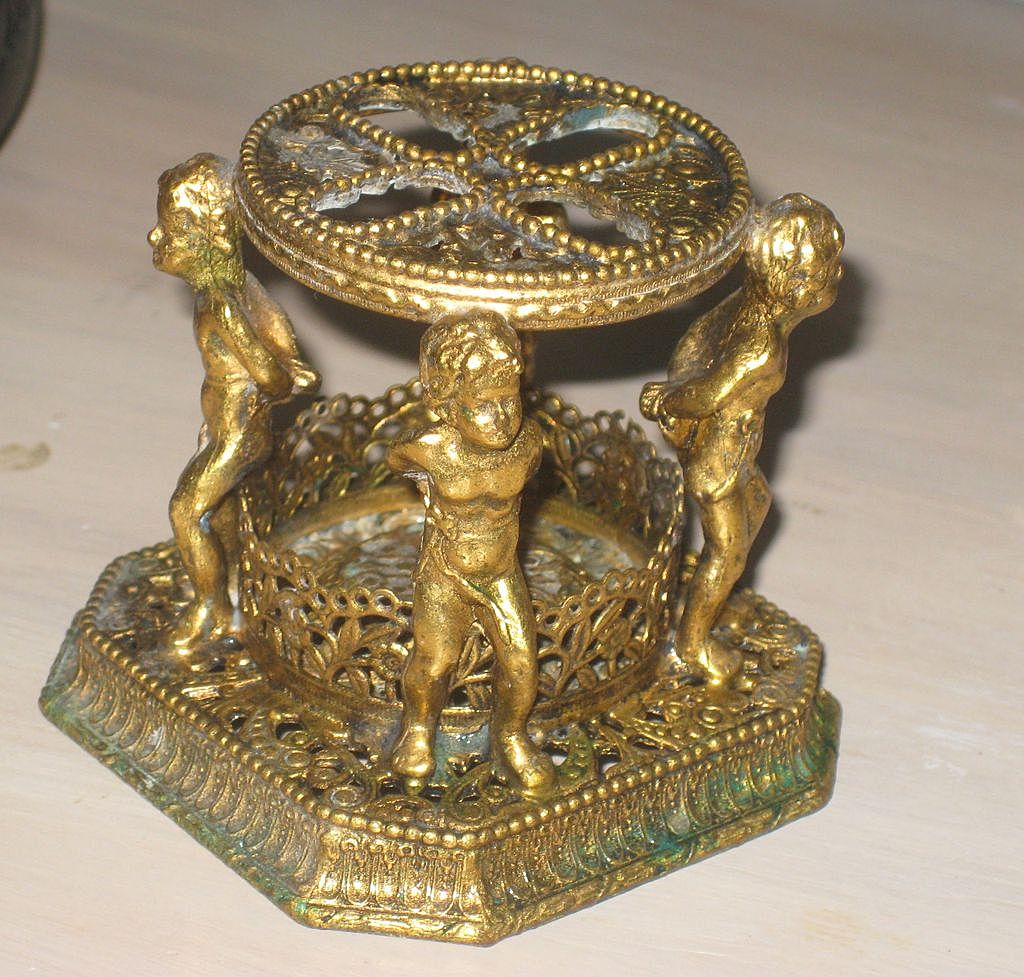 Vintage Heavy Gold Tone Filigree Metal Figural Children Vanity Brush Holder Vintage Heavy Gold Tone Filigree Metal Figural Children Vanity Brush Holder