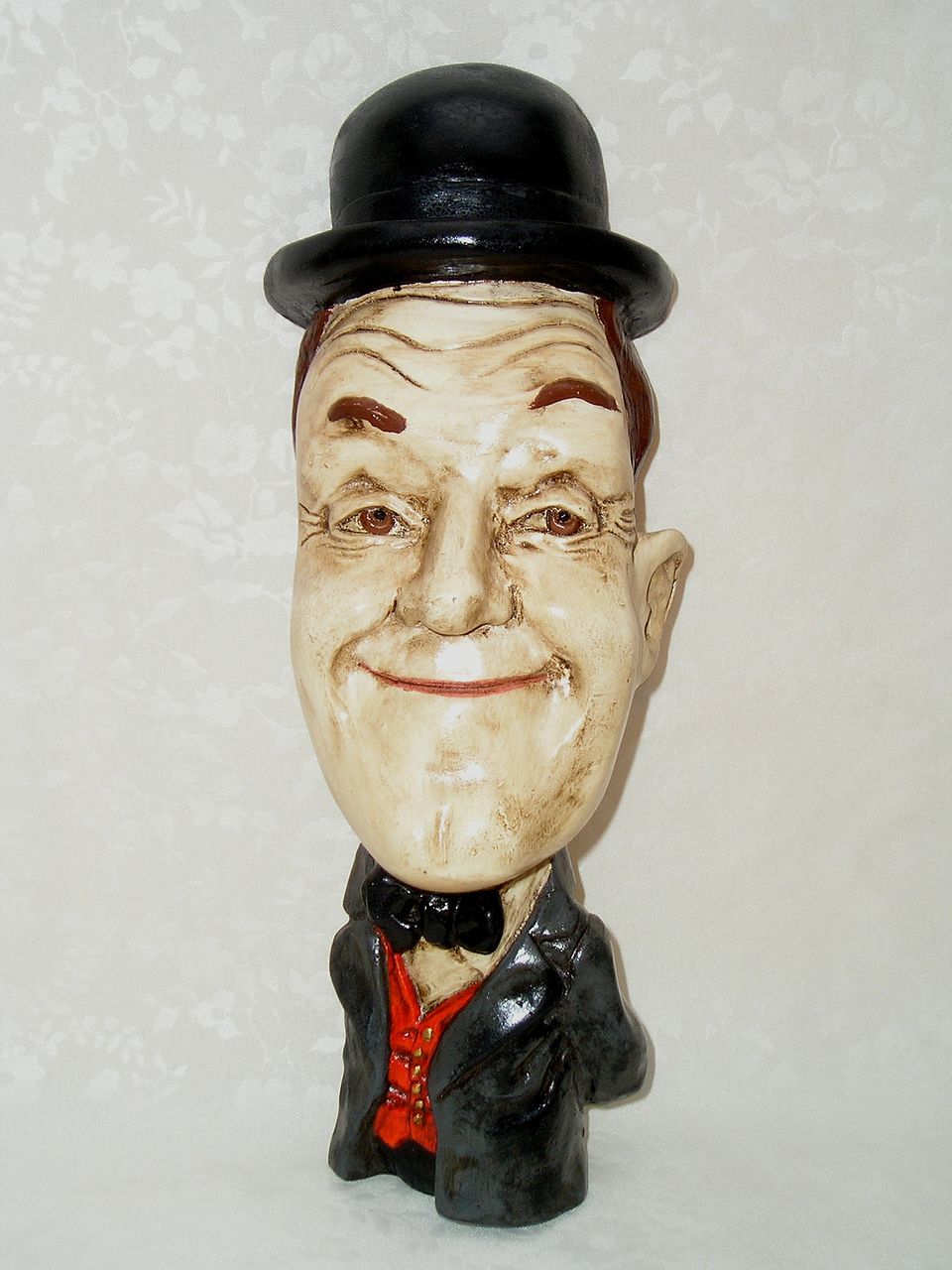 laurel and hardy resin figures