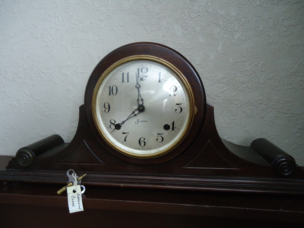 Vintage Sessions Clock 13