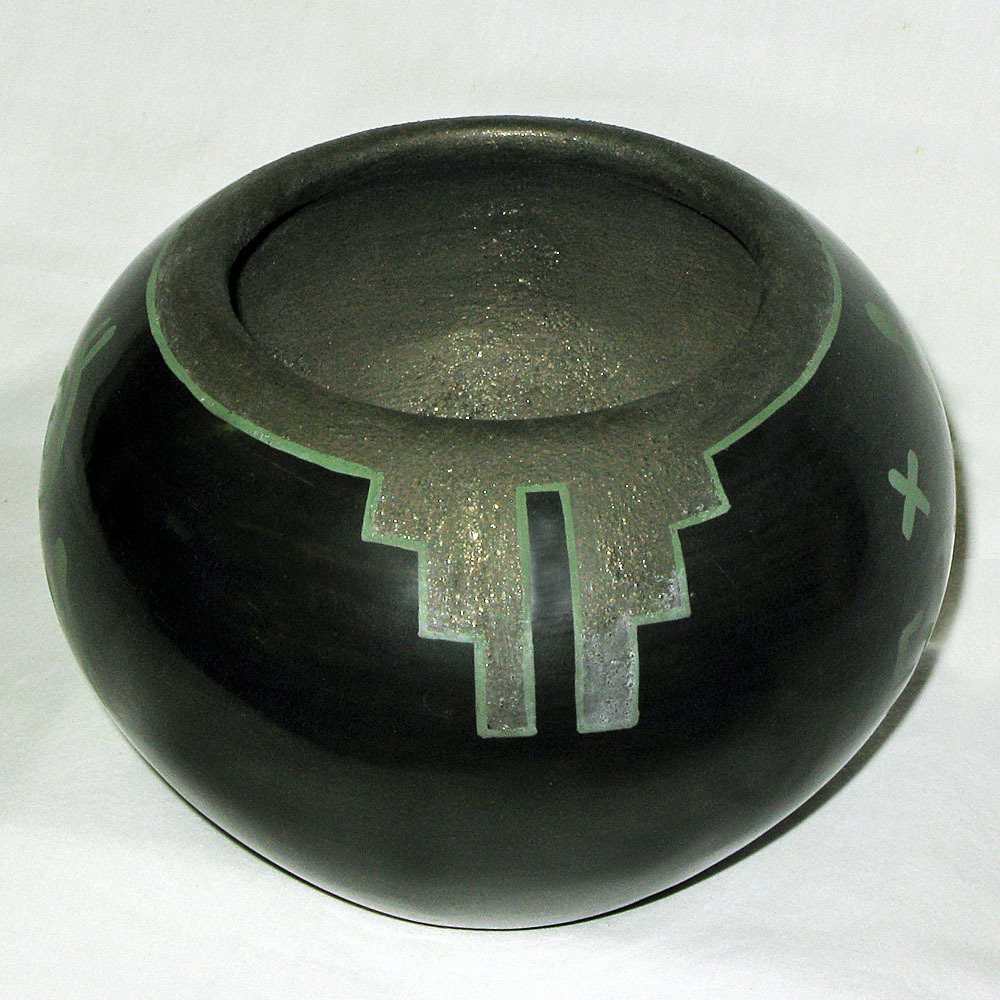 Free Shipping! Native American San Ildefonso Green-on-Black Bowl by Than Tsideh Free Shipping! Native American San Ildefonso Green-on-Black Bowl by Than Tsideh
