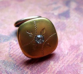 Edwardian Gold Fill Cufflinks With Etched Design and Paste Stone Edwardian Gold Fill Cufflinks With Etched Design and Paste Stone