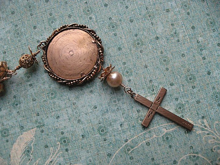 Vintage Artisan Faith Necklace Of Our Lady Of Perpetual Help Vintage Artisan Faith Necklace Of Our Lady Of Perpetual Help