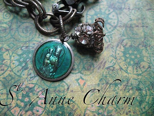 Artisan Vintage Czech and France Green Buckle Bracelet Artisan Vintage Czech and France Green Buckle Bracelet