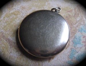 Art Nouveau Locket With Applied Fancy Intertwined Script Monogram Art Nouveau Locket With Applied Fancy Intertwined Script Monogram