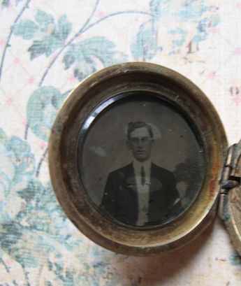 Victorian Pocket Watch Locket With Basket Weave Design Victorian Pocket Watch Locket With Basket Weave Design