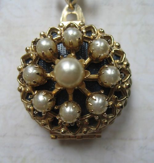 CORO Pegasus Family Album Locket Brooch With "Pearl" Design CORO Pegasus Family Album Locket Brooch With "Pearl" Design