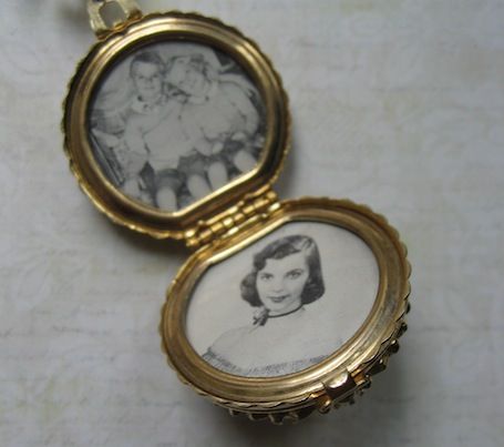 CORO Pegasus Family Album Locket Brooch With "Pearl" Design CORO Pegasus Family Album Locket Brooch With "Pearl" Design