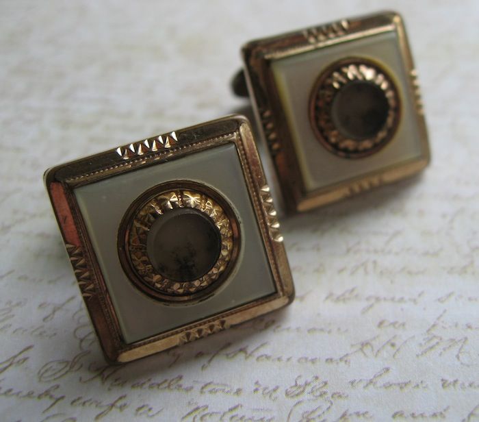 Victorian Mother of Pearl With Moss Agate Hallmarked Cufflinks Victorian Mother of Pearl With Moss Agate Hallmarked Cufflinks