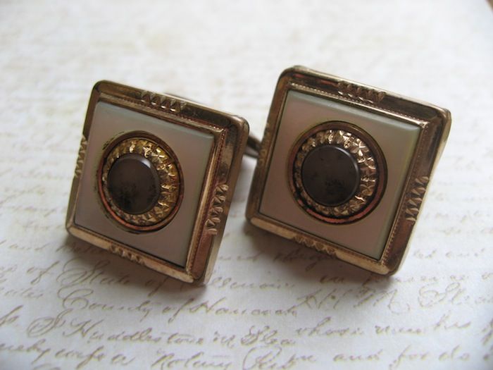 Victorian Mother of Pearl With Moss Agate Hallmarked Cufflinks Victorian Mother of Pearl With Moss Agate Hallmarked Cufflinks