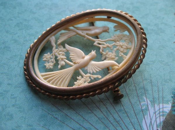 Celluloid Depose French Bird Silhouette Brooch Celluloid Depose French Bird Silhouette Brooch
