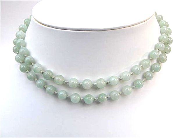 Vintage Jade Green Bead 34" Necklace Vintage Jade Green Bead 34" Necklace