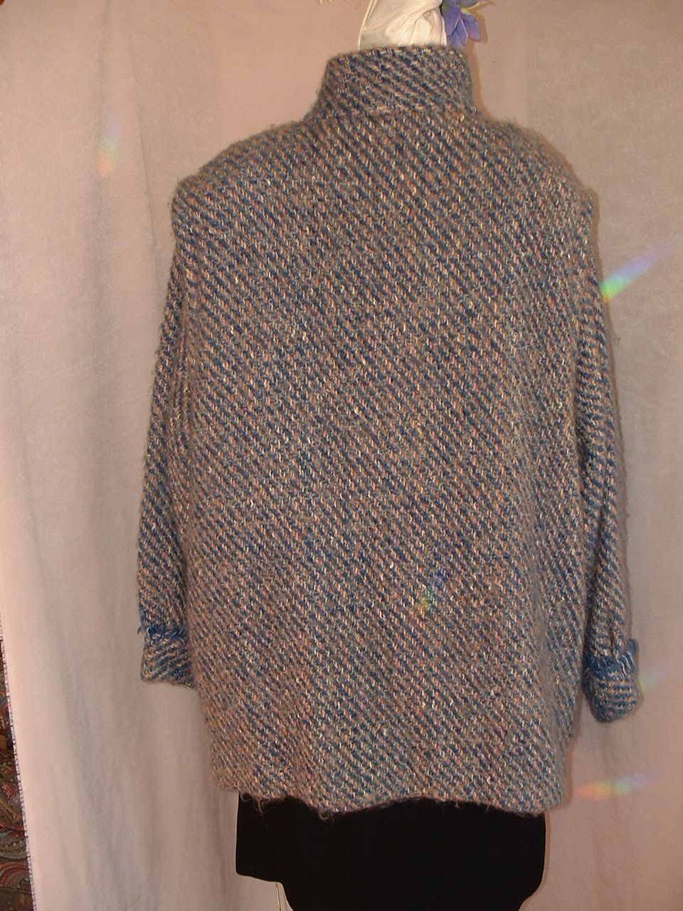 "Tapestries of Ireland" Sweater M/L "Tapestries of Ireland" Sweater M/L