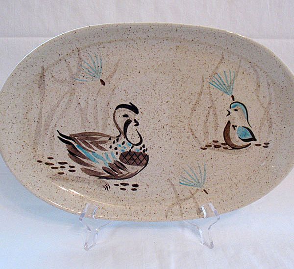 Vintage Collectible Red Wing Bob White Pattern Platter 1956-67 Mint Condition Vintage Collectible Red Wing Bob White Pattern Platter 1956-67 Mint Condition