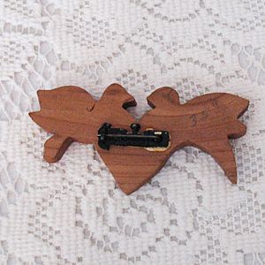 HUGE Vintage Wooden Love Bird Heart Brooch Signed Pat Pend HUGE Vintage Wooden Love Bird Heart Brooch Signed Pat Pend