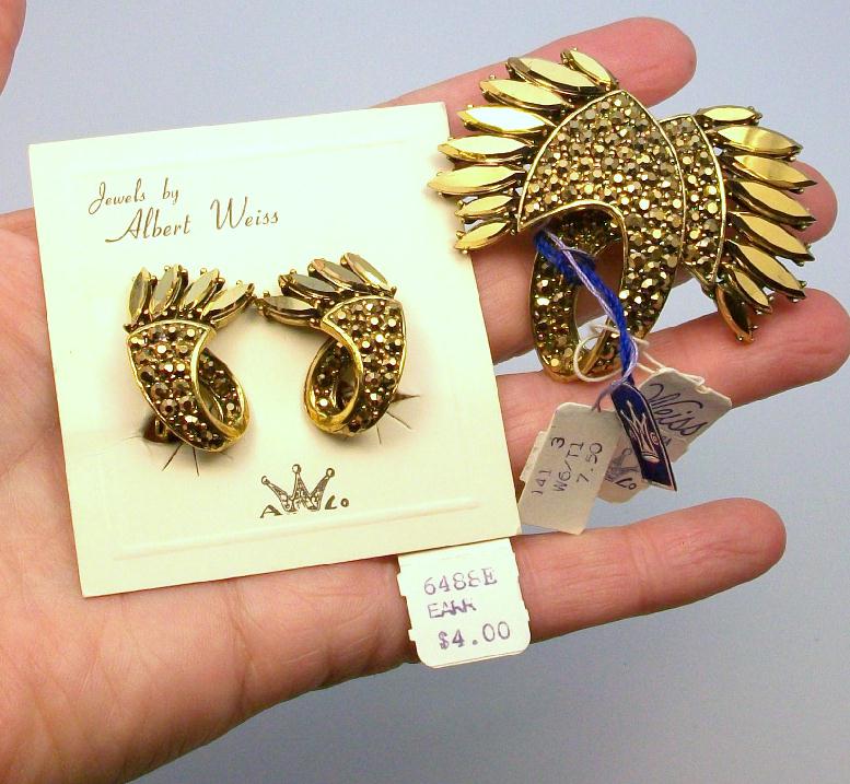 WEISS Pin and Earrings Demi-Parure -Gold Luster Rhinestones! WEISS Pin and Earrings Demi-Parure -Gold Luster Rhinestones!