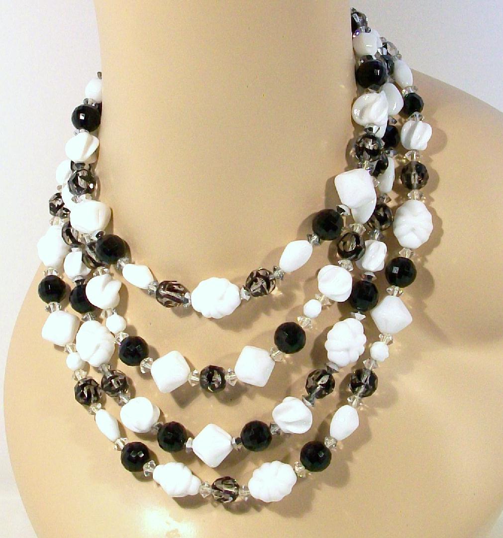 HATTIE CARNEGIE Black & White Art Glass Beaded Necklace and Earrings HATTIE CARNEGIE Black & White Art Glass Beaded Necklace and Earrings