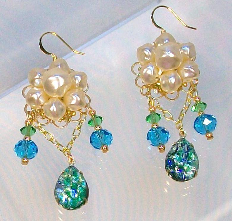 GREEN OPAL ........Elegant Pierced Earrings by Temptations GREEN OPAL ........Elegant Pierced Earrings by Temptations
