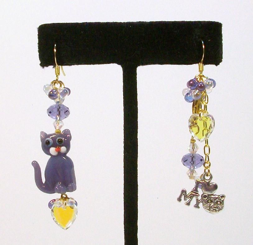 I LOVE MY CAT in Lavender.......Asymmetrical Earrings I LOVE MY CAT in Lavender.......Asymmetrical Earrings