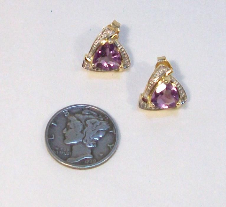 10kt Yellow and White Gold Pierced Earrings with Pretty Amethyst Stone 10kt Yellow and White Gold Pierced Earrings with Pretty Amethyst Stone