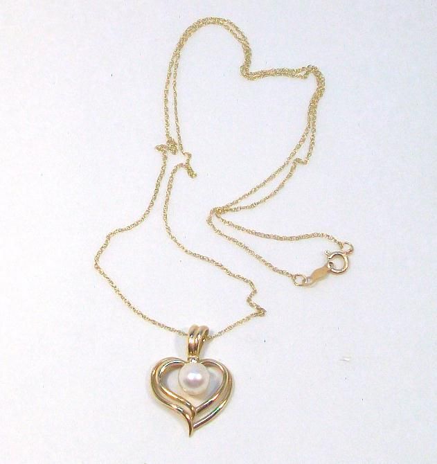 14kt Yellow Gold HEART Pendant with Real Pearl Accent on 14kt gold chain 14kt Yellow Gold HEART Pendant with Real Pearl Accent on 14kt gold chain