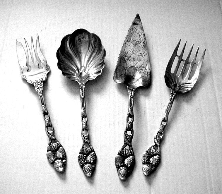 Very Large Sterling Silver Figural Strawberry Pattern Serving Spoon Very Large Sterling Silver Figural Strawberry Pattern Serving Spoon