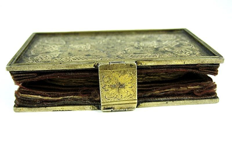 Rare Lady's Victorian Sewing Needle Keep Rare Lady's Victorian Sewing Needle Keep