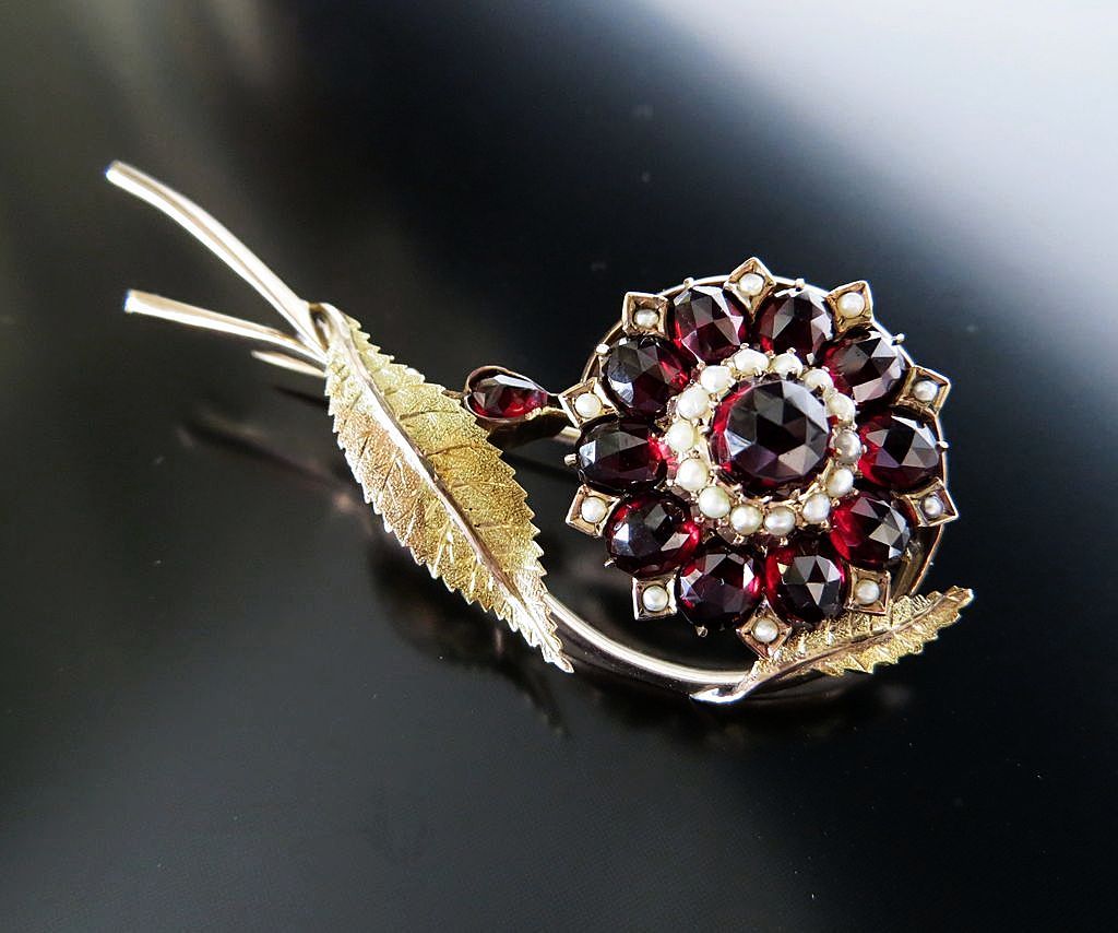 Circa 1890 9K Antique English Garnet & Pearl Flower Brooch Circa 1890 9K Antique English Garnet & Pearl Flower Brooch