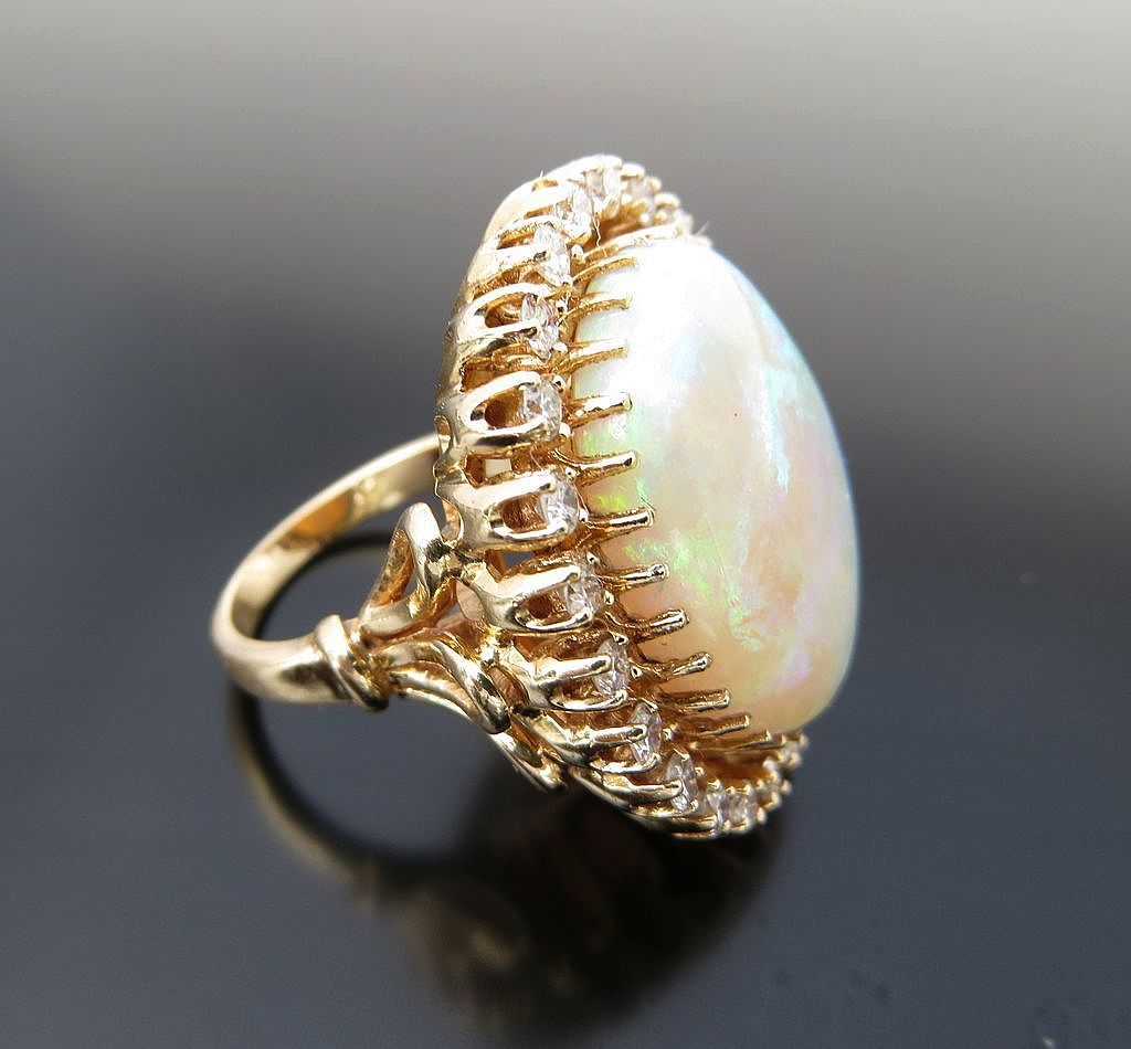 Fabulous Vintage Lady's 14K 25 Ct. Opal & Diamond Ring Fabulous Vintage Lady's 14K 25 Ct. Opal & Diamond Ring