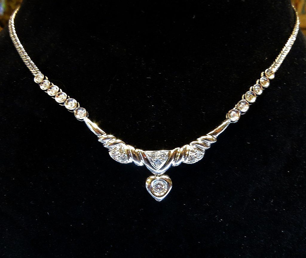 Vintage 18K Lady's Diamond Necklace Vintage 18K Lady's Diamond Necklace