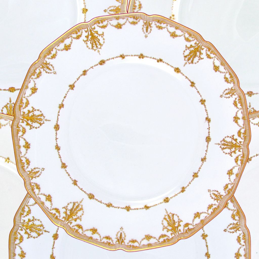 12 Royal Doulton English Porcelain Dinner Plates Set Raised Gold