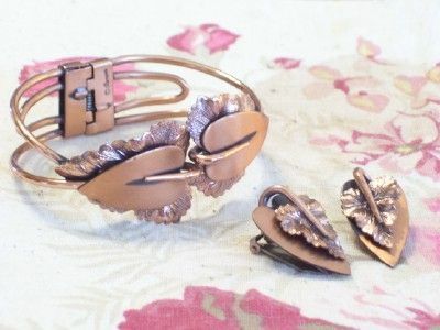 Rare Vintage RENOIR Copper Double Heart Leaf Hinged Clamper Bracelet & Clip Earrings Set Rare Vintage RENOIR Copper Double Heart Leaf Hinged Clamper Bracelet & Clip Earrings Set