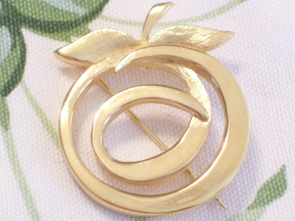 Rare Vintage RENOIR SAUTEUR Golden Glow Modernist Apple Pin Brooch Rare Vintage RENOIR SAUTEUR Golden Glow Modernist Apple Pin Brooch