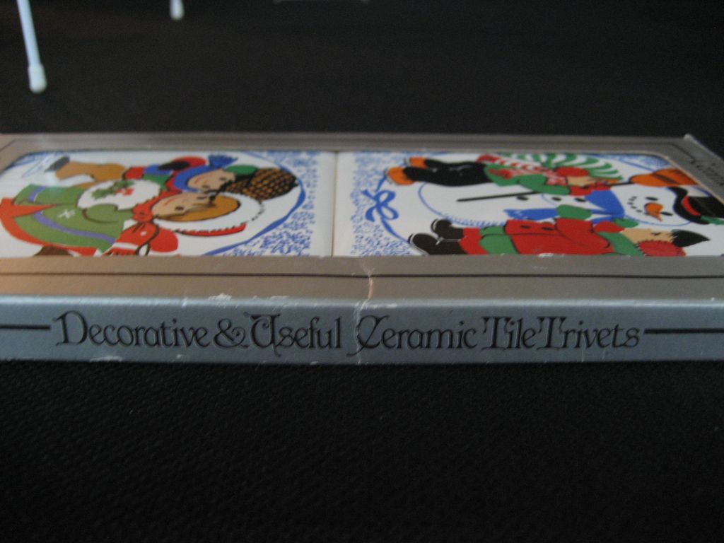 Set of 2 Ceramic Tile Christmas Trivets - Jasco Set of 2 Ceramic Tile Christmas Trivets - Jasco