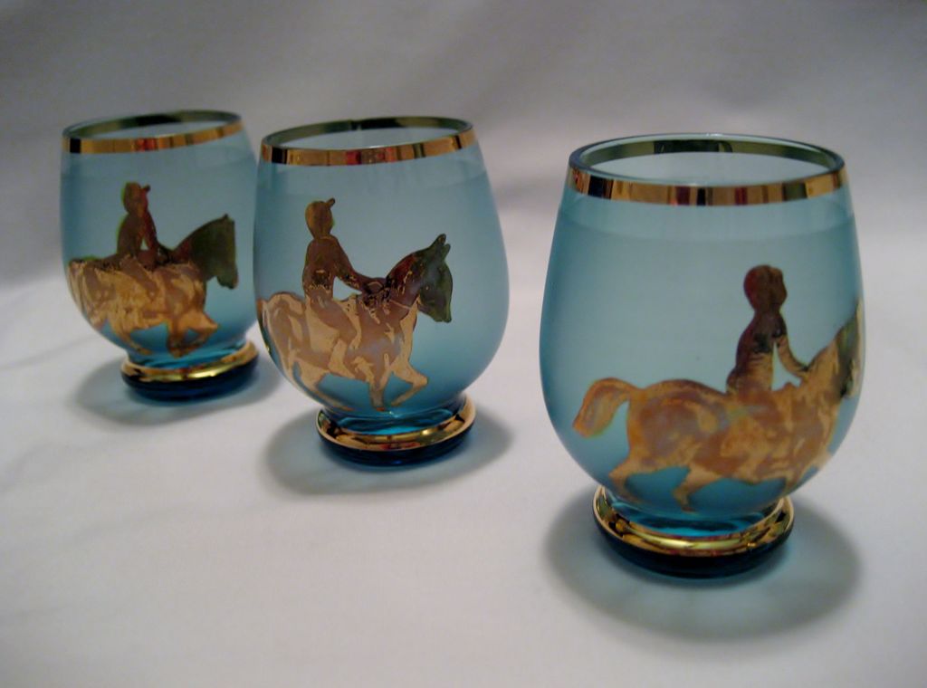 Derby Theme Decanter and Shot Glasses - Blue and Gold Derby Theme Decanter and Shot Glasses - Blue and Gold