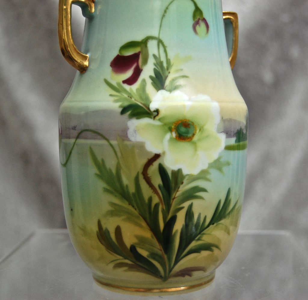Noritake Nippon Hand Painted Scenic Vase w/Poppies Noritake Nippon Hand Painted Scenic Vase w/Poppies