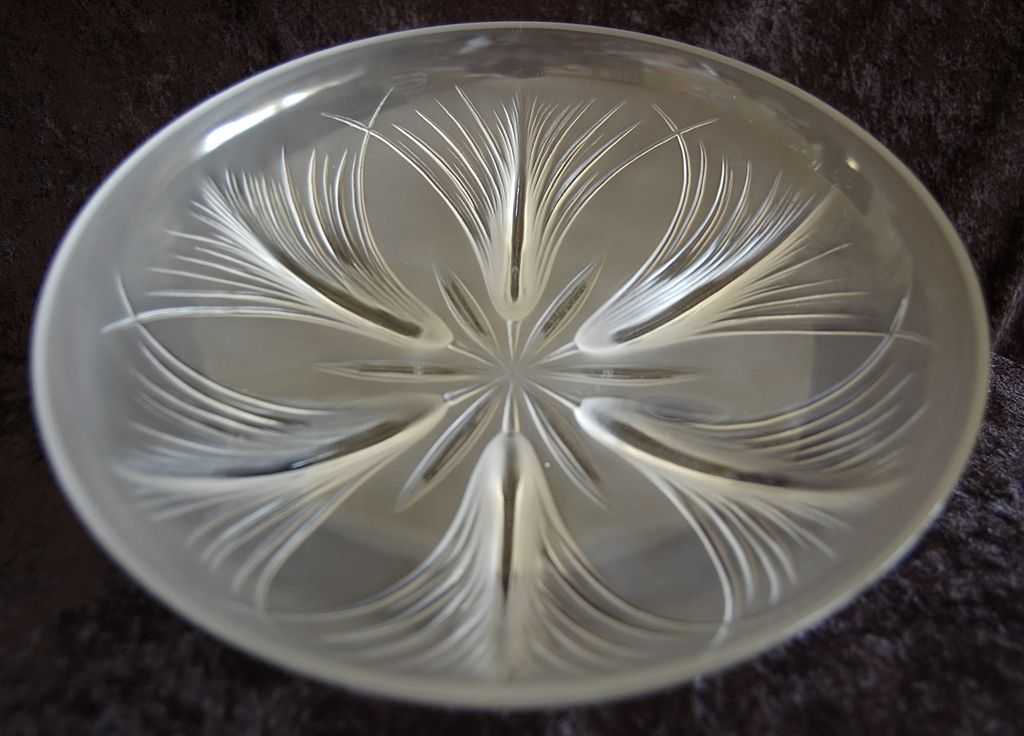 Verlys Tassel Bowl, Crystal Etched, Ca. 1943 Verlys Tassel Bowl, Crystal Etched, Ca. 1943