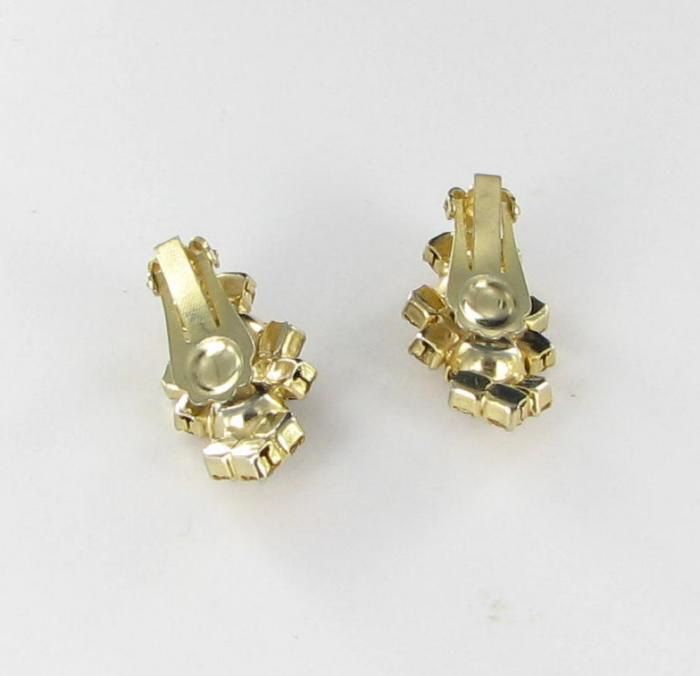Amber brown Rhinestone Clip Back Earrings Gold Tone Vintage Amber brown Rhinestone Clip Back Earrings Gold Tone Vintage