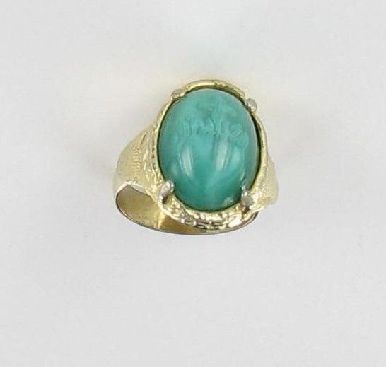 Sacred Heart Green Glass Ring Gold tone Adjustable Vintage Sacred Heart Green Glass Ring Gold tone Adjustable Vintage