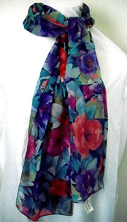 Pretty Flowered Italian Scarf Pretty Flowered Italian Scarf