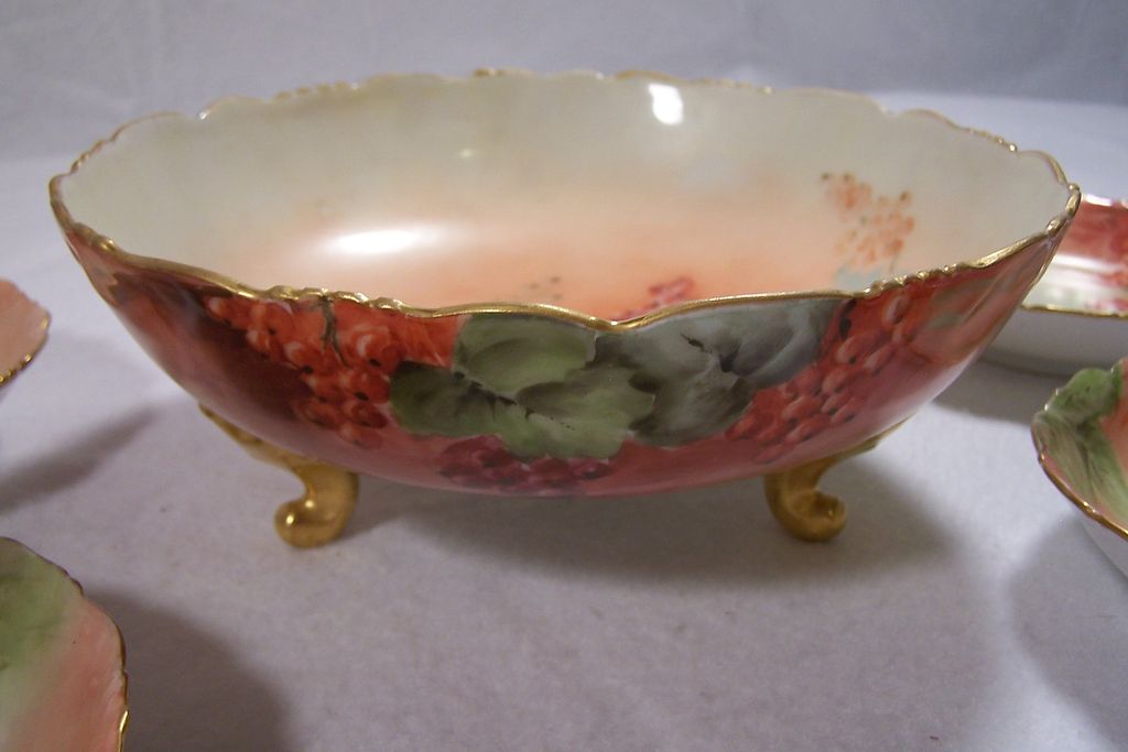 Beautiful Limoges France Antique 3- Footed Master Fruit / Berry Bowl Set w/ 6 Individual Matching Bowls (7 pc set) each Hand Painted w/ Various Fruits- Blackberries, Strawberries, Currants, Blueberries, Raspberries,& Gooseberries! Beautiful Limoges France Antique 3- Footed Master Fruit / Berry Bowl Set w/ 6 Individual Matching Bowls (7 pc set) each Hand Painted w/ Various Fruits- Blackberries, Strawberries, Currants, Blueberries, Raspberries,& Gooseberries!